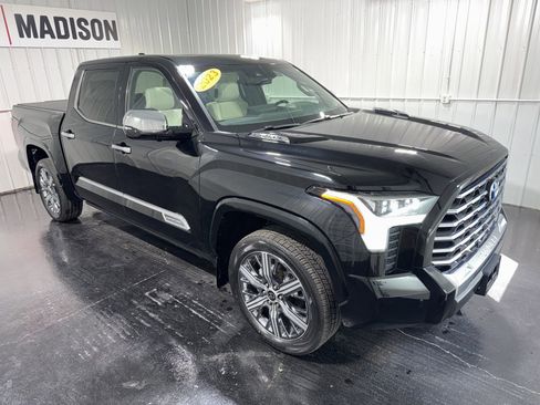 Used 2023 Toyota Tundra Capstone AWD/4WD image 4