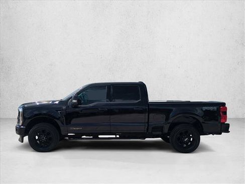 Used 2025 Ford F250 Lariat w/ Black Appearance Package AWD/4WD image 9
