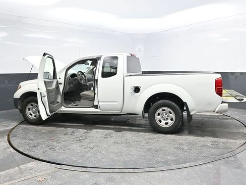 Used 2019 Nissan Frontier S image 36