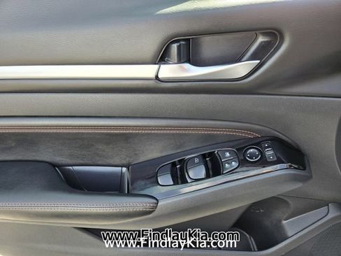 Used 2023 Nissan Altima 2.5 SR FWD image 21