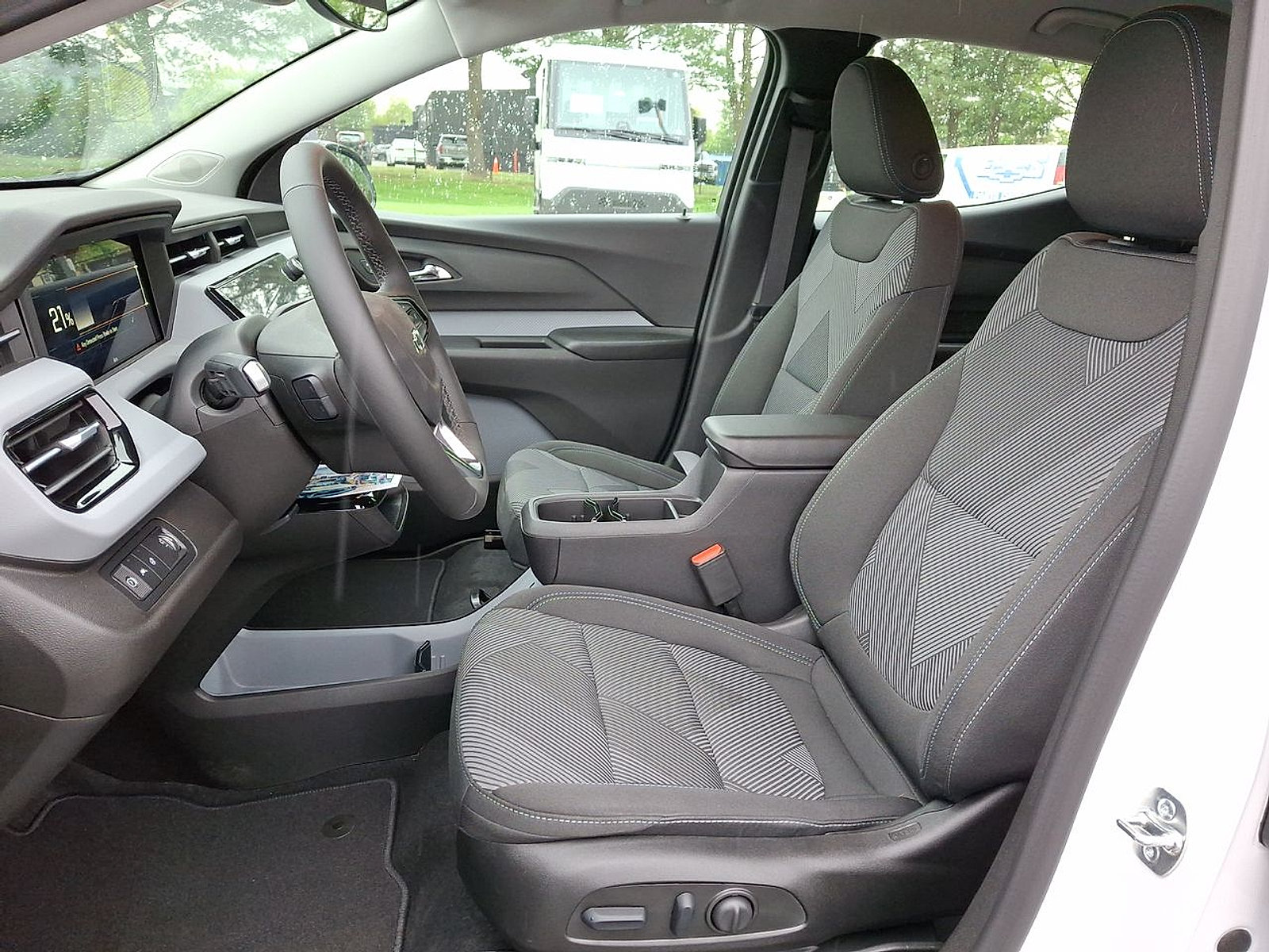 New 2027 Chevrolet Bolt LT w/ Comfort Package FWD image 14