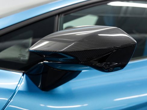 Used 2025 Lamborghini Revuelto image 26