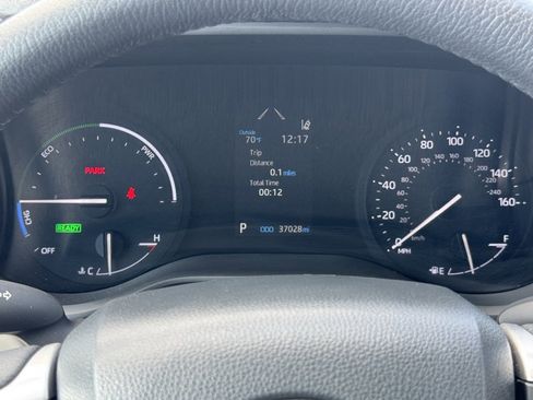 Used 2024 Toyota Sienna XLE image 14