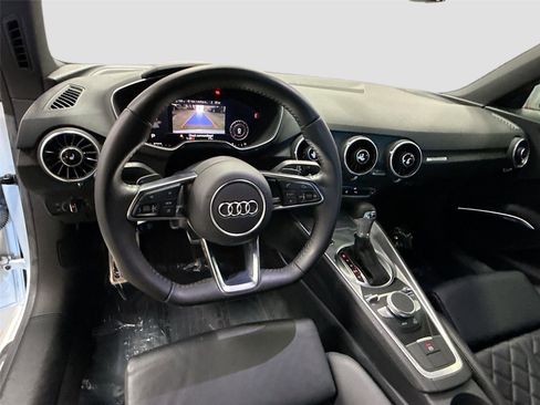 Used 2017 Audi TT 2.0T image 11