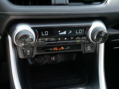 Certified 2025 Toyota RAV4 XLE AWD/4WD image 23