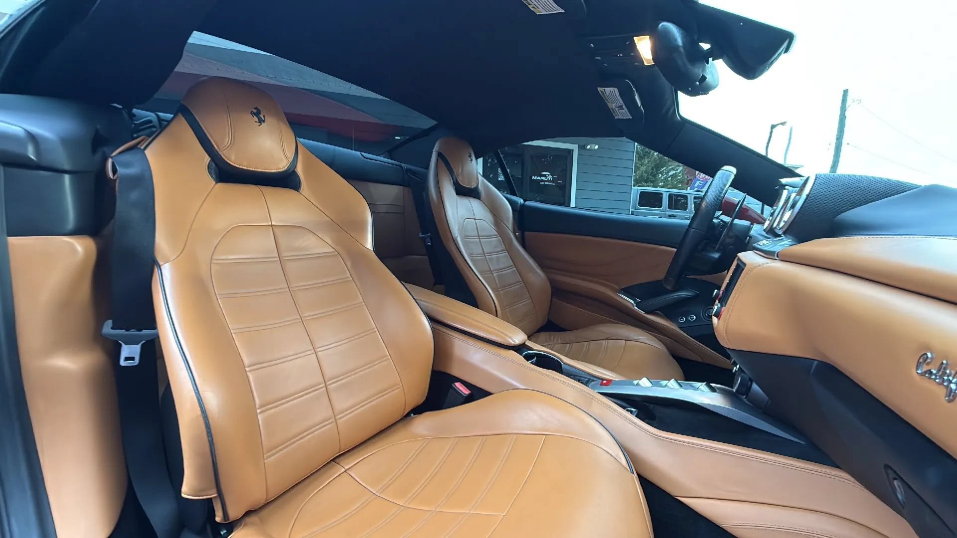 Used 2017 Ferrari California T RWD image 20
