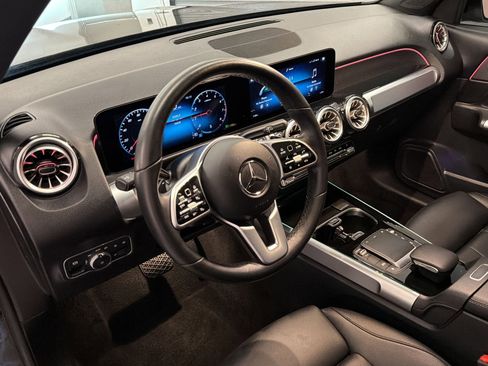 Certified 2022 Mercedes-Benz GLB 250 image 4
