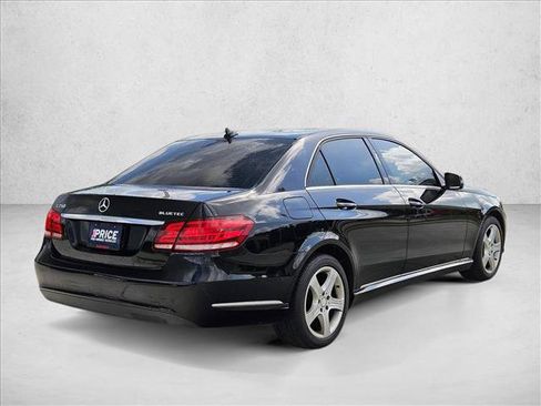 Used 2016 Mercedes-Benz E 250 Sedan image 5