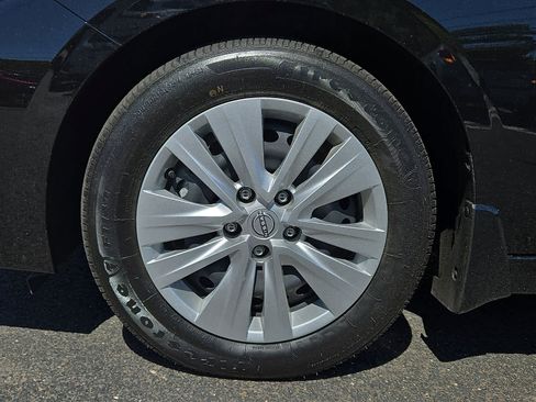 Used 2025 Nissan Sentra S FWD image 9