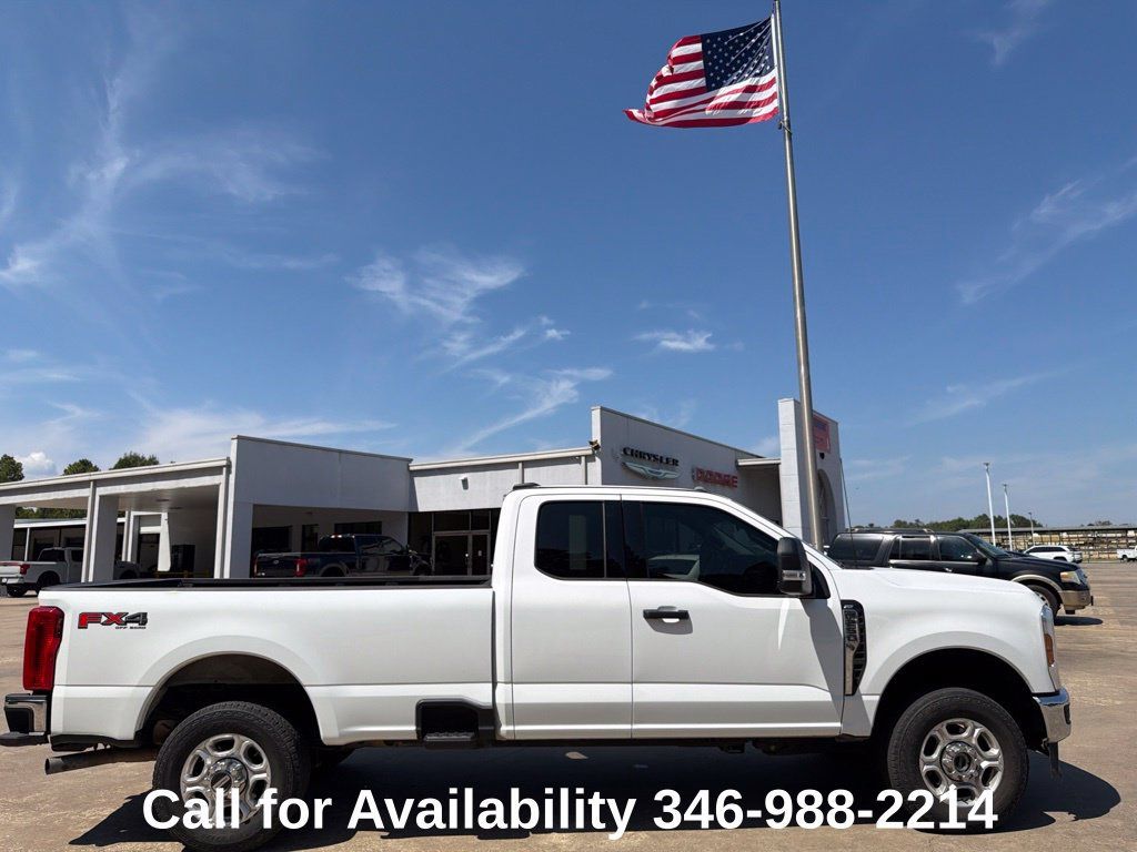 Used 2025 Ford F250 XLT AWD/4WD image 7