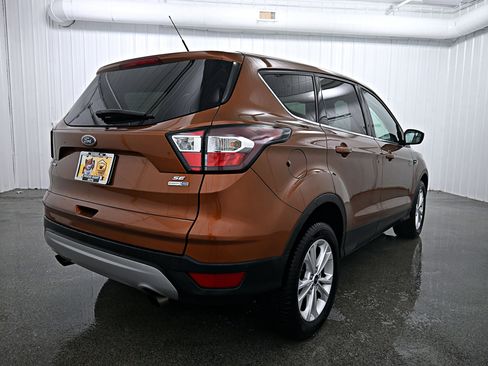 Used 2017 Ford Escape SE w/ SE Cold Weather Package image 28