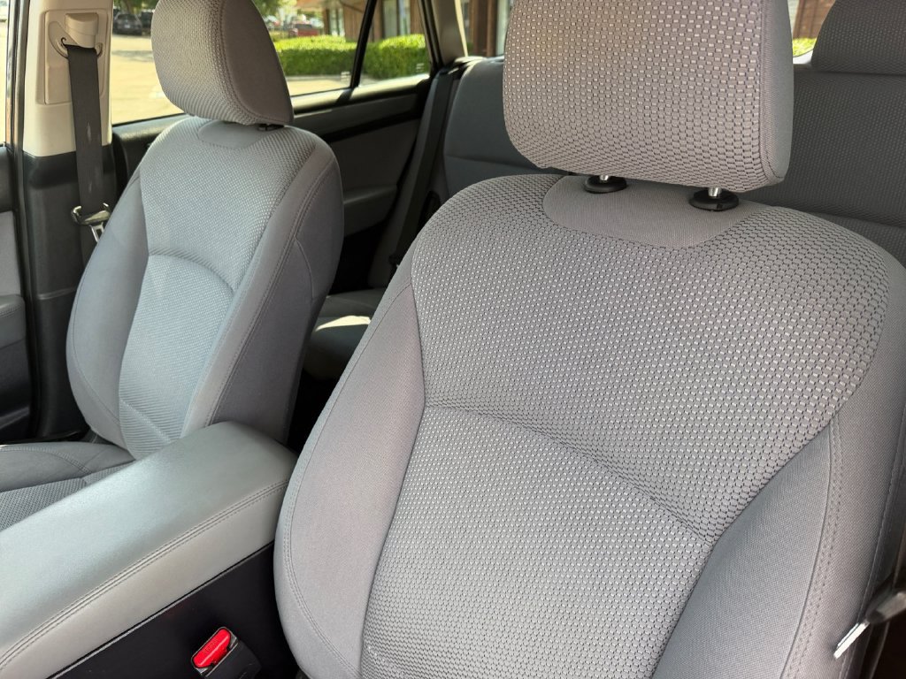 Used 2018 Subaru Outback 2.5i Premium AWD/4WD image 13