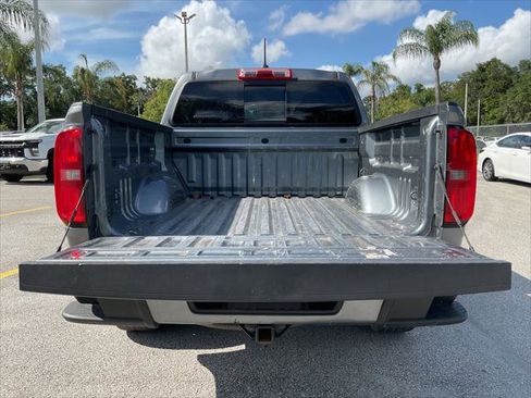 Used 2018 Chevrolet Colorado LT w/ LT Convenience Package RWD image 6