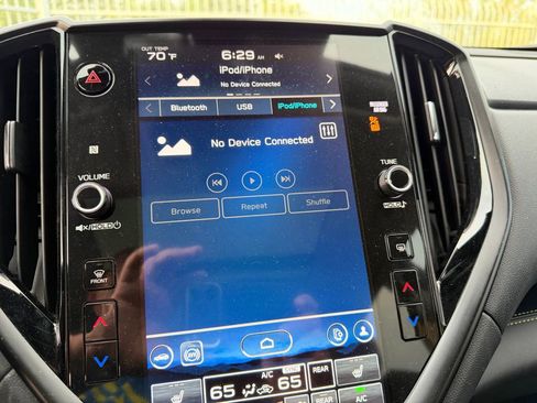 Used 2024 Subaru Ascent Onyx Edition image 11