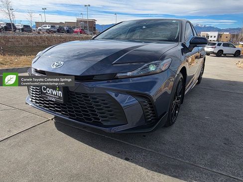 New 2026 Toyota Camry SE image 4