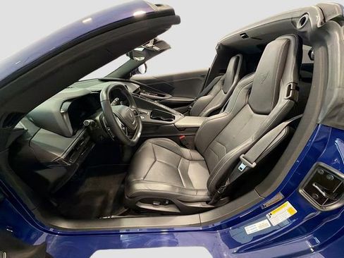 Used 2025 Chevrolet Corvette Z06 RWD image 19