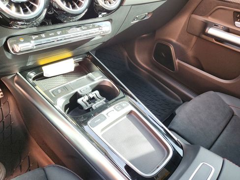 New 2025 Mercedes-Benz GLA 250 4MATIC image 21