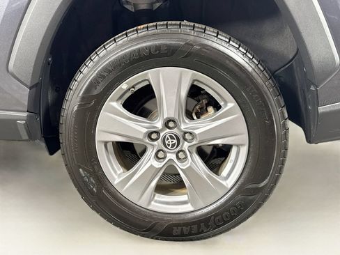 Certified 2023 Toyota RAV4 LE AWD/4WD image 29