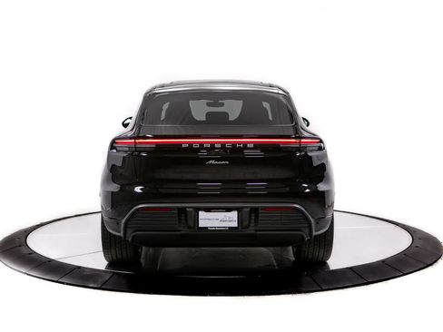 New 2026 Porsche Macan Electric RWD image 6