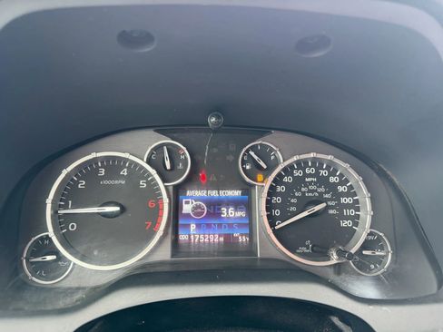 Used 2015 Toyota Tundra SR5 w/ SR5 Upgrade Package image 17