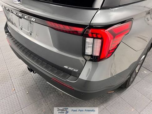 New 2026 Ford Explorer Active w/ Active Comfort Package AWD/4WD image 18