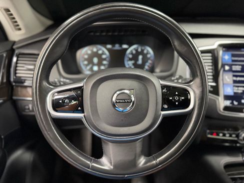 Used 2018 Volvo XC90 T6 Momentum w/ Convenience Package AWD/4WD image 17