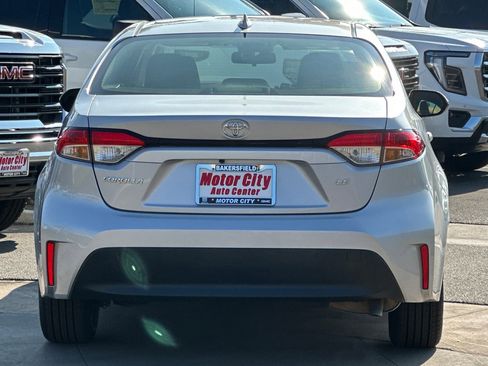 Used 2023 Toyota Corolla LE image 5