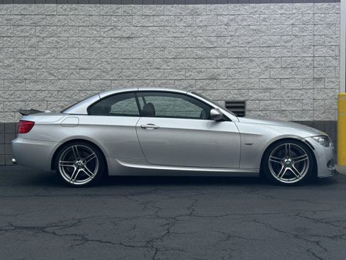 Used 2013 BMW 335is Convertible w/ Premium Pkg image 34