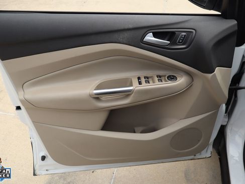 Used 2017 Ford Escape SE FWD image 12