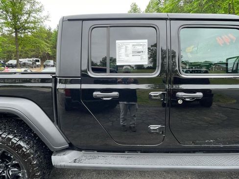Used 2020 Jeep Gladiator Sport w/ Quick Order Package 24S AWD/4WD image 9
