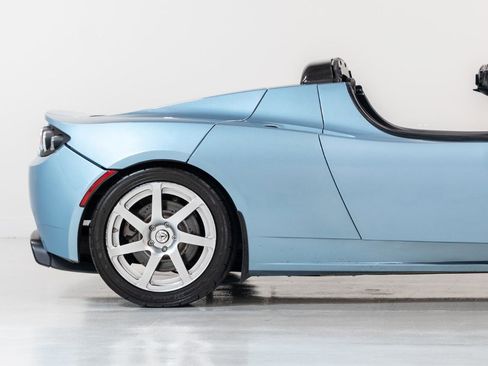 Used 2008 Tesla Roadster RWD image 14