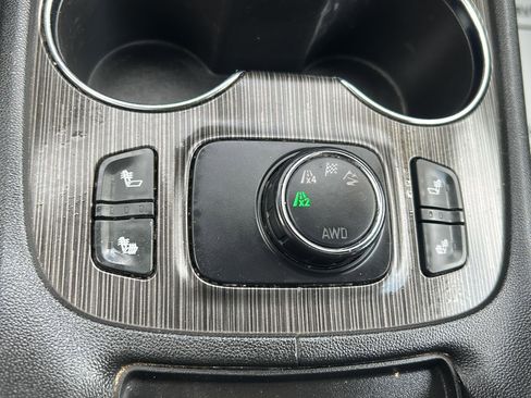 Used 2020 GMC Acadia SLT image 30