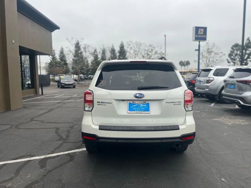 Used 2017 Subaru Forester 2.5i Limited image 6