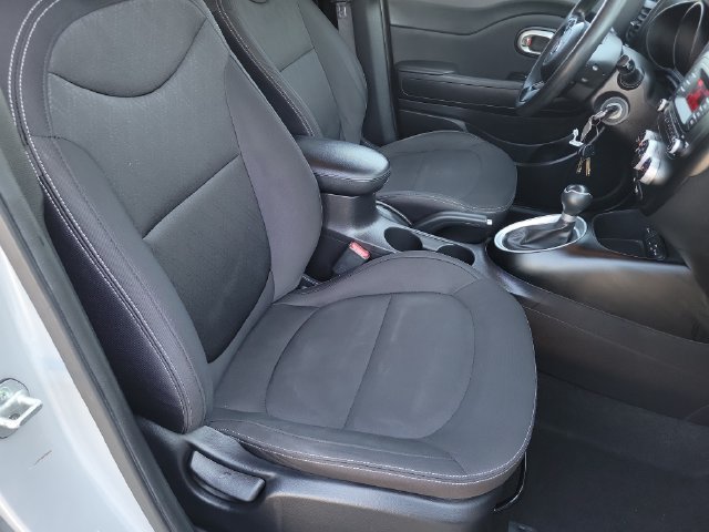 Used 2015 Kia Soul FWD image 20