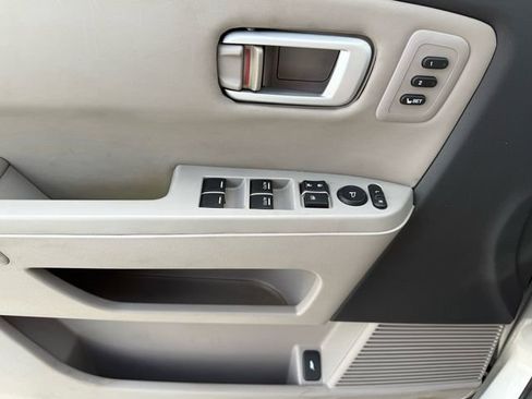 Used 2011 Honda Pilot Touring image 36