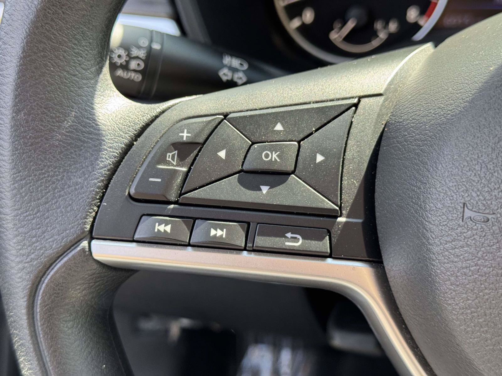 Used 2026 Nissan Altima 2.5 SV AWD/4WD image 14