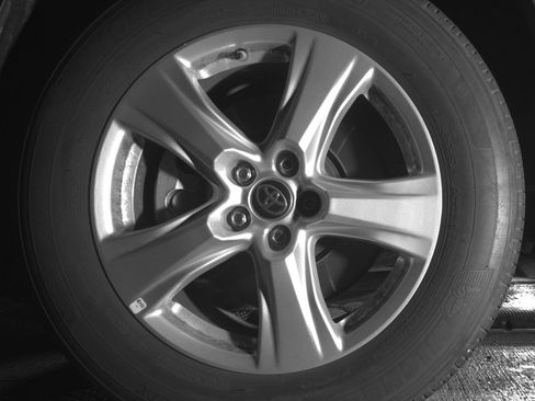 Used 2025 Toyota Highlander LE image 14