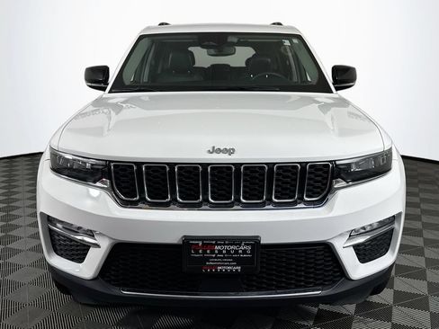 Used 2023 Jeep Grand Cherokee Limited AWD/4WD image 2