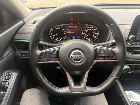 Used 2020 Nissan Altima 2.5 SR w/ Premium Package AWD/4WD image 12