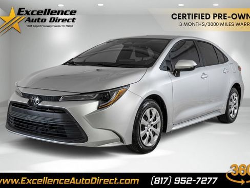 Used 2025 Toyota Corolla LE FWD image 1