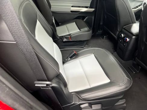 Used 2023 Ford Explorer XLT w/ Equipment Group 202A AWD/4WD image 24