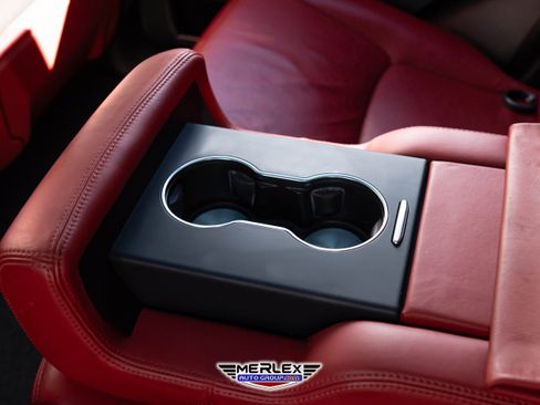 Used 2019 Land Rover Range Rover Autobiography image 24