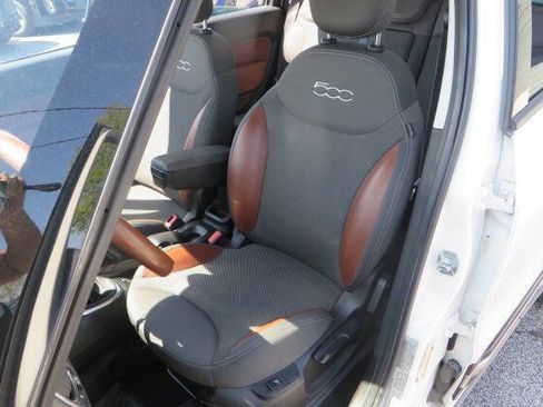Used 2014 FIAT 500L Trekking w/ Popular Equipment Group FWD image 12