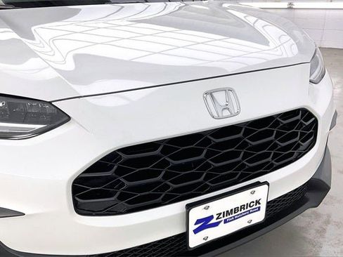 Certified 2023 Honda HR-V LX image 30