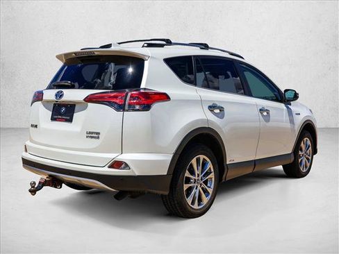 Used 2018 Toyota RAV4 Limited AWD/4WD image 5