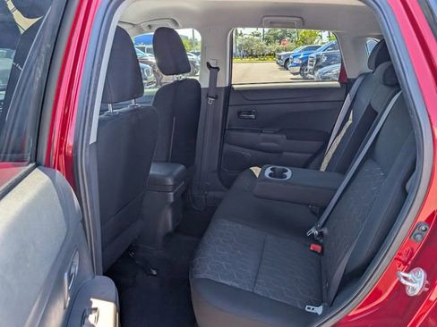 Used 2022 Mitsubishi Outlander Sport ES FWD image 12