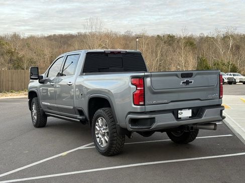 Used 2024 Chevrolet Silverado 2500 High Country w/ High Country Premium Package image 16