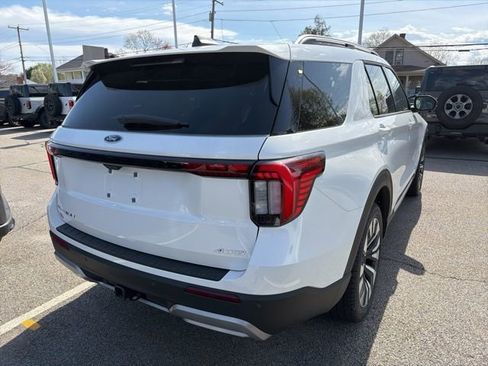 New 2026 Ford Explorer Platinum AWD/4WD image 4