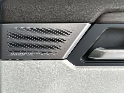 Certified 2024 GMC Acadia Denali w/ Super Cruise Package image 43