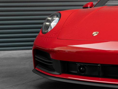 Certified 2025 Porsche 911 Carrera T RWD image 42